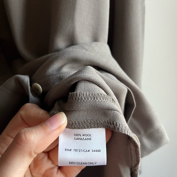 Eileen Fisher 100% Wool High Collar Top Size M - Picture 7 of 10